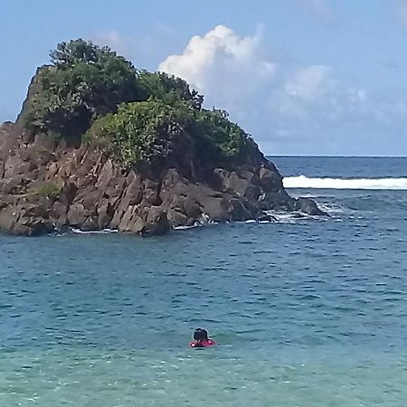Josurfinn, Puraran Beach Baras  Ngoại thất bức ảnh