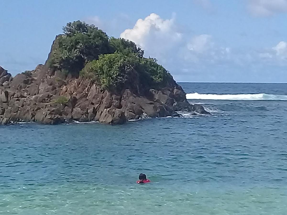 Josurfinn, Puraran Beach Baras  Ngoại thất bức ảnh